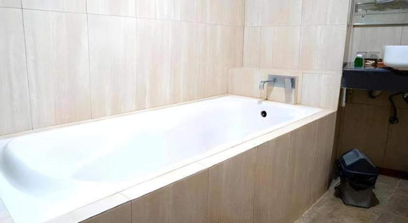 Hotel Ahava Magelang Dış mekan fotoğraf